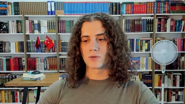 Aklıma Esti Canlı Yayın Açayım Dedim смотреть онлайн