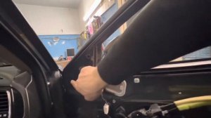 Репит колонка BOSE двери MAZDA 3 BM снятие кары и ремонт