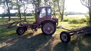 Трактор т-16 сенокос. Толкушка на т-16 своими руками / т -16 в работе