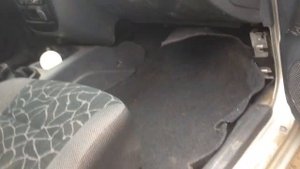 Временное решение проблемы при попадании в салон Daewoo Lanos воды при дожде