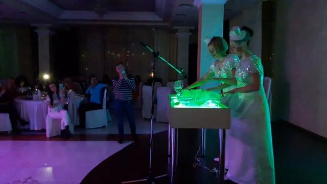 Шоу Поющие бокалы в Сочи 8-918-400-87-11