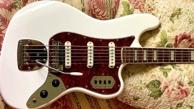 Squier VI Bass смотреть онлайн