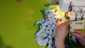 Шьем слип с открытыми ножками для малыша. Выкройка в описании.