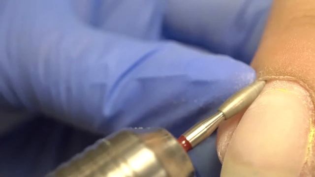 Аппаратный маникюр 2 пальца смотреть онлайн