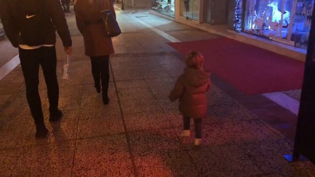 VLOGMAS День 17: "Удачный" день и как я делаю себе маникюр смотреть онлайн