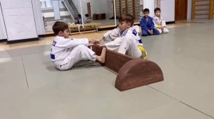 Мас-рестлинг - перетягивание палки, национальный вид спорта Якутии