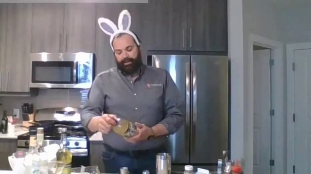 Bar from Afar: Creme Egg Cocktail & East of Eden смотреть онлайн