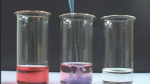 Кобальт гидроксид натрия. Окраска растворов кобальта 2. Хлорид кобальта 2 раствор. Хлорид кобальта цвет раствора. Cocl2 цвет раствора.