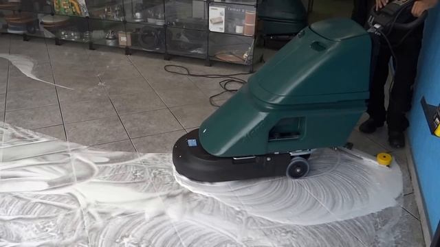 Lavadora de piso Alfa Tennant ECO смотреть онлайн