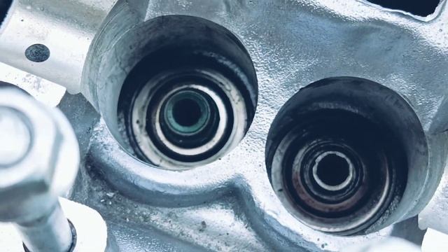 Как установить Маслосъёмные Колпачки (Сальники Клапанов) Ваз 2109-2115. Без спец. инструмента! смотреть онлайн