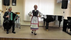 956 Плотникова Анна, Садила баба лук, чеснок