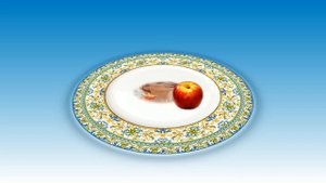 Яблочко на тарелочке.