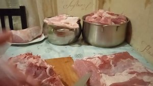Как разделать мясо пол туши свинины на порции, задняя часть и ребра .