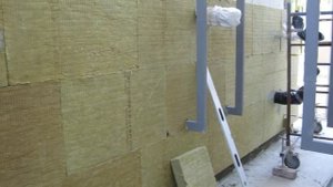 Утепление фасада минеральной ватой.