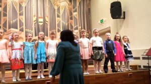 Песенка Лягушат "У берега речушки - маленький домишко"