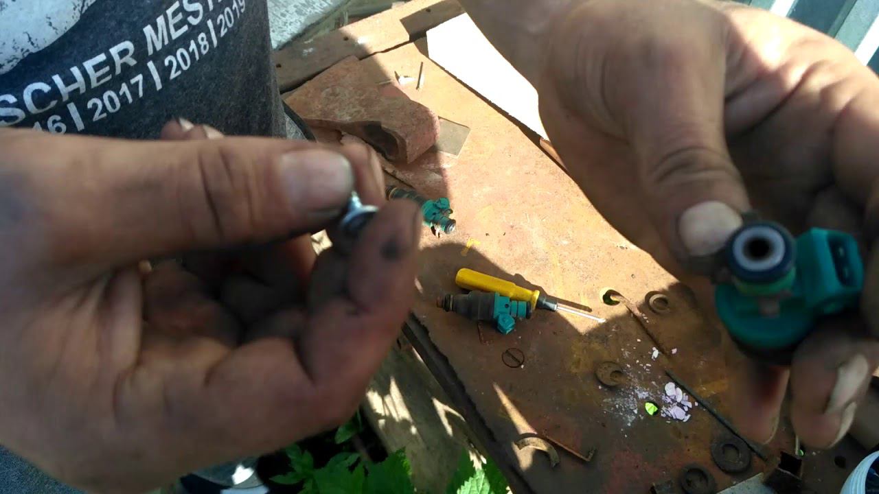 Как снять фильтр(сеточку) с форсунки ВАЗ смотреть онлайн