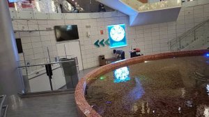 В торговом центре Галактика. Город Когалым. At the Galactica Mall. Kogalym city. Март 2022