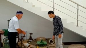 Қарақалпақстан Республикасы Әмиўдәря районы Маңғыт қаласындағы Еслеў ҳәм қәдирлеў майданы