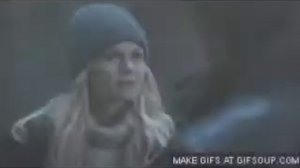 эмма и крюк-цветут цветы mp4