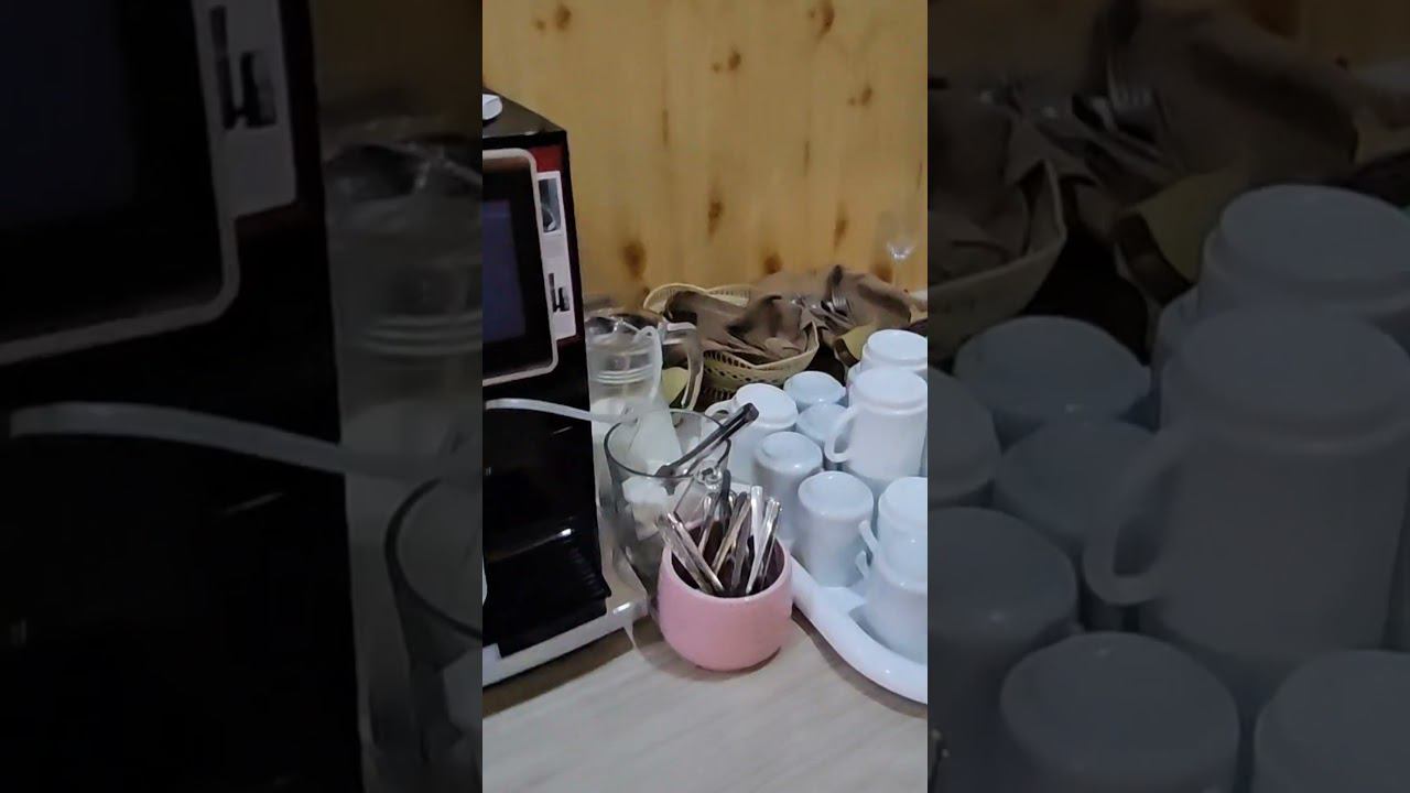 Завтрак в отеле за 8500 руб. в сутки на юге России. Тамань #shorts смотреть онлайн