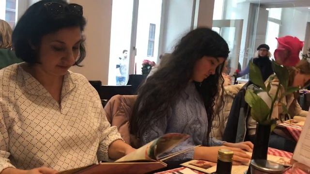 В Пиццерии смотреть онлайн