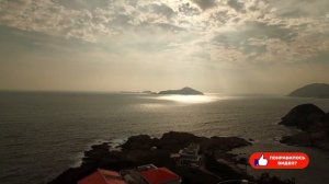 Почему люди не падают с Земли, если она имеет форму шара?