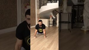 Эдгар Колян. Удары ногами. Тренировка дома.