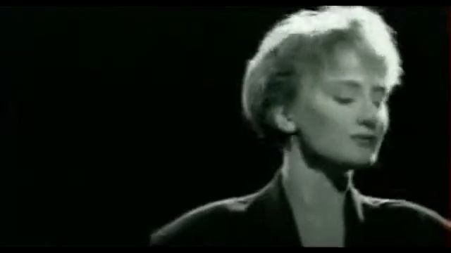 Patricia Kaas - Venus Des Abribus.mp4 смотреть онлайн