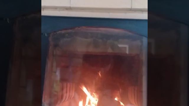 Отопительная печь с духовкой из кирпича цвета "лотос". Все формы выточены вручную. смотреть онлайн