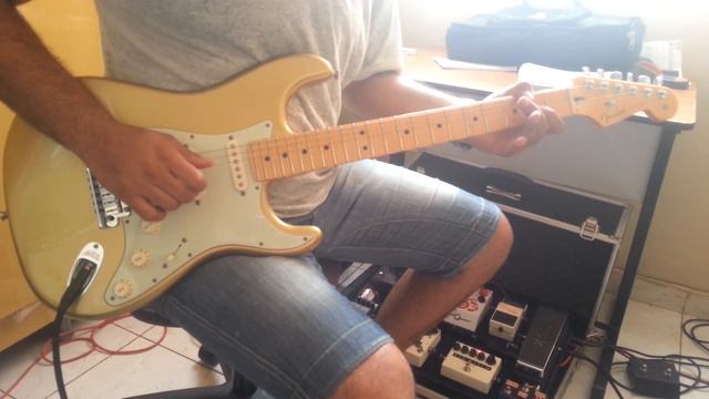 Fender deluxe custom shop gold pickups Abigail Ybarra смотреть онлайн