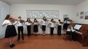 "Щедрик" М.Леонтович Ансамбль скрипалів Гніванська ДМШ