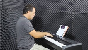 פסנתר חשמלי:RINGWAY RP-25