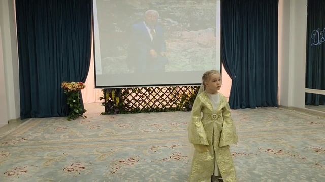 Стихотворение Р. Гамзатова "О Родине, только о Родине"