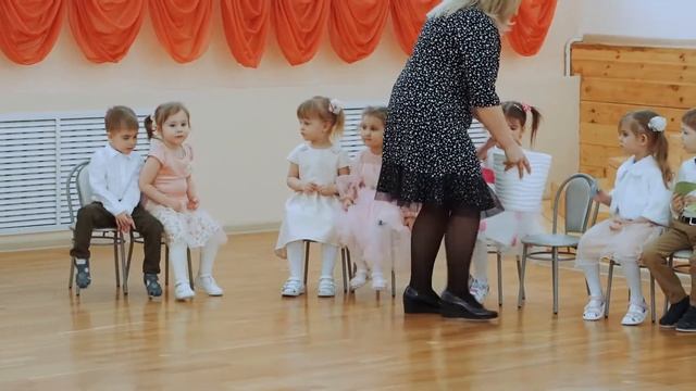 Утренник 8 марта. Волгарик. Младшая группа.