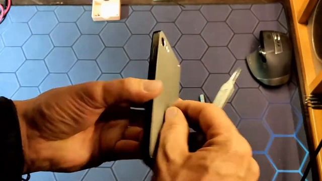 Как установить аккумулятор 18650 на смартфон смотреть онлайн