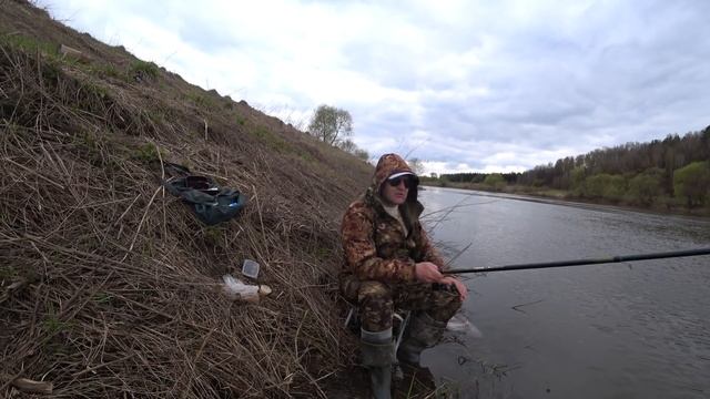 Рыбалка на ОКЕ . Первая рыбалка в сезоне. смотреть онлайн