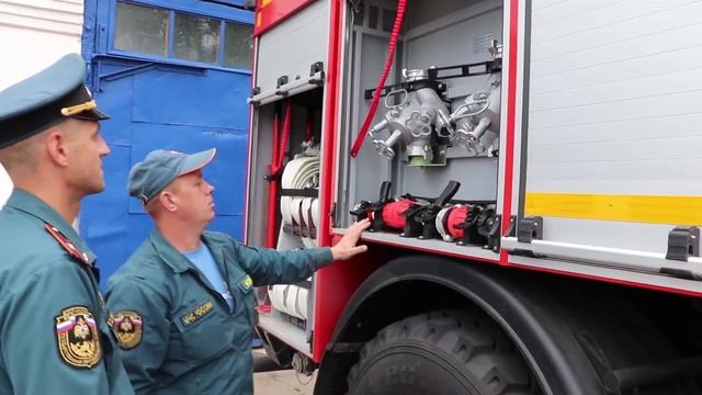 Татищевские пожарные получили новый пожарный автомобиль