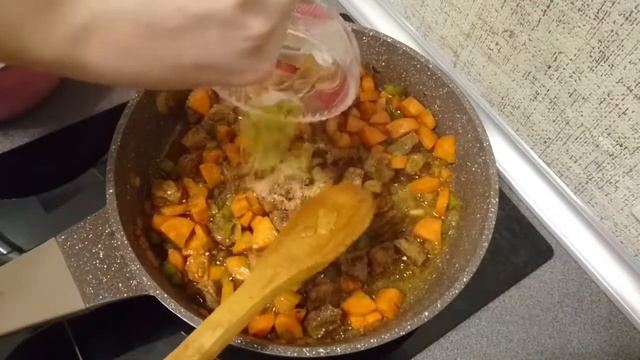 КАРТОФЕЛЬ ТУШЕНЫЙ С МЯСОМ. СУПЕР НЕЖНОЕ МЯСО смотреть онлайн