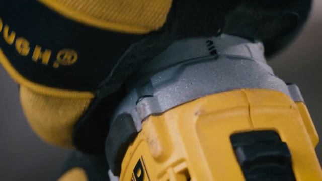 DEWALT ESPAÑA  Taladro Atornillador Sin Escobillas XR 12V  DCD701