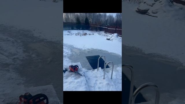 Баня без проруби зимой - это не баня ??? #oksegor #баня #юмор #купель #банянадровах