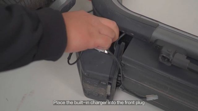 Segway Ninebot P-Series Built-in-Charger Replacement смотреть онлайн