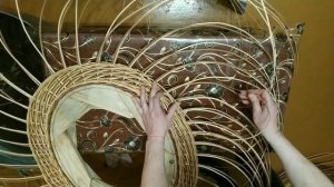 Плетеная рамка для зеркала