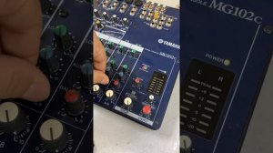 Микшер Yamaha