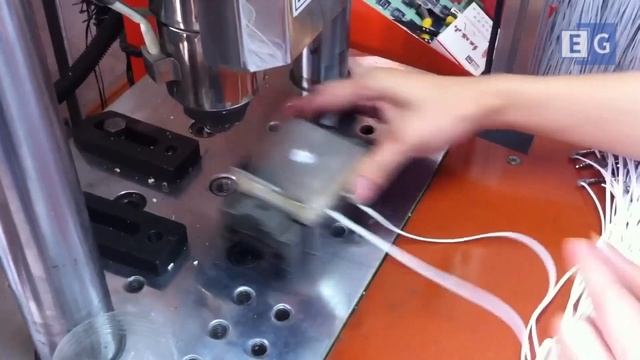 Литьевой термопластавтомат для заливки проводов силиконовой оболочкой смотреть онлайн