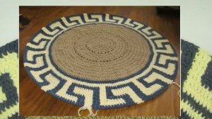 Вяжем круглый коврик с греческим орнаментом. Сrochet carpet. Урок 21 Часть 2_[360p].mp4