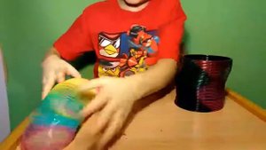 Я показываю свои пружинки Slinky