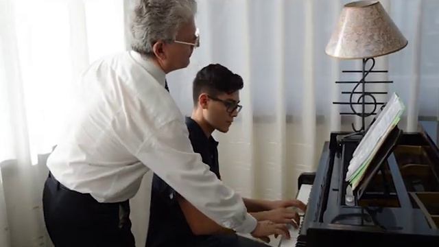 Carlo Monticelli Cuggiò - Bach, Mozart, Wolfart piano lessons смотреть онлайн