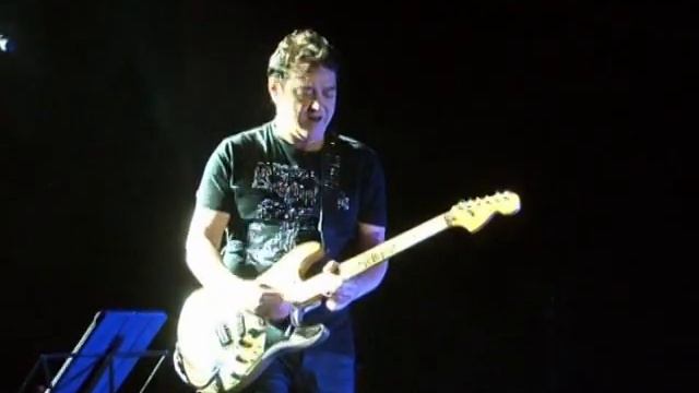 Ulco Bed guitarsolo - Candy Dulfer Band - Jazzy Festival Budapest 2016