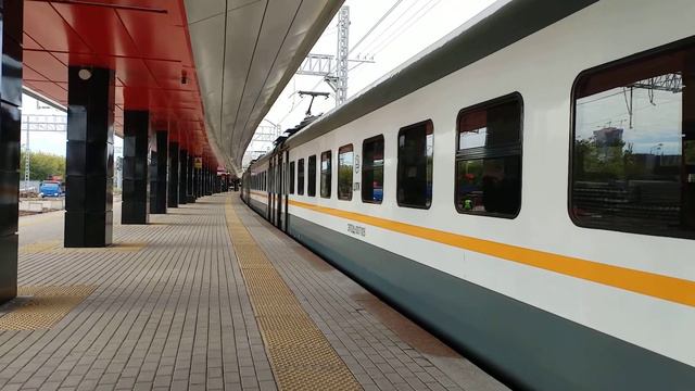 Электропоезд ЭП2Д 0071 сообщением Москва (Киевский вокзал) - Нара на станции минская. смотреть онлайн