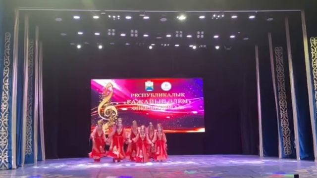 "Ай-Ару" би ансамблi "Андижанская полька" смотреть онлайн